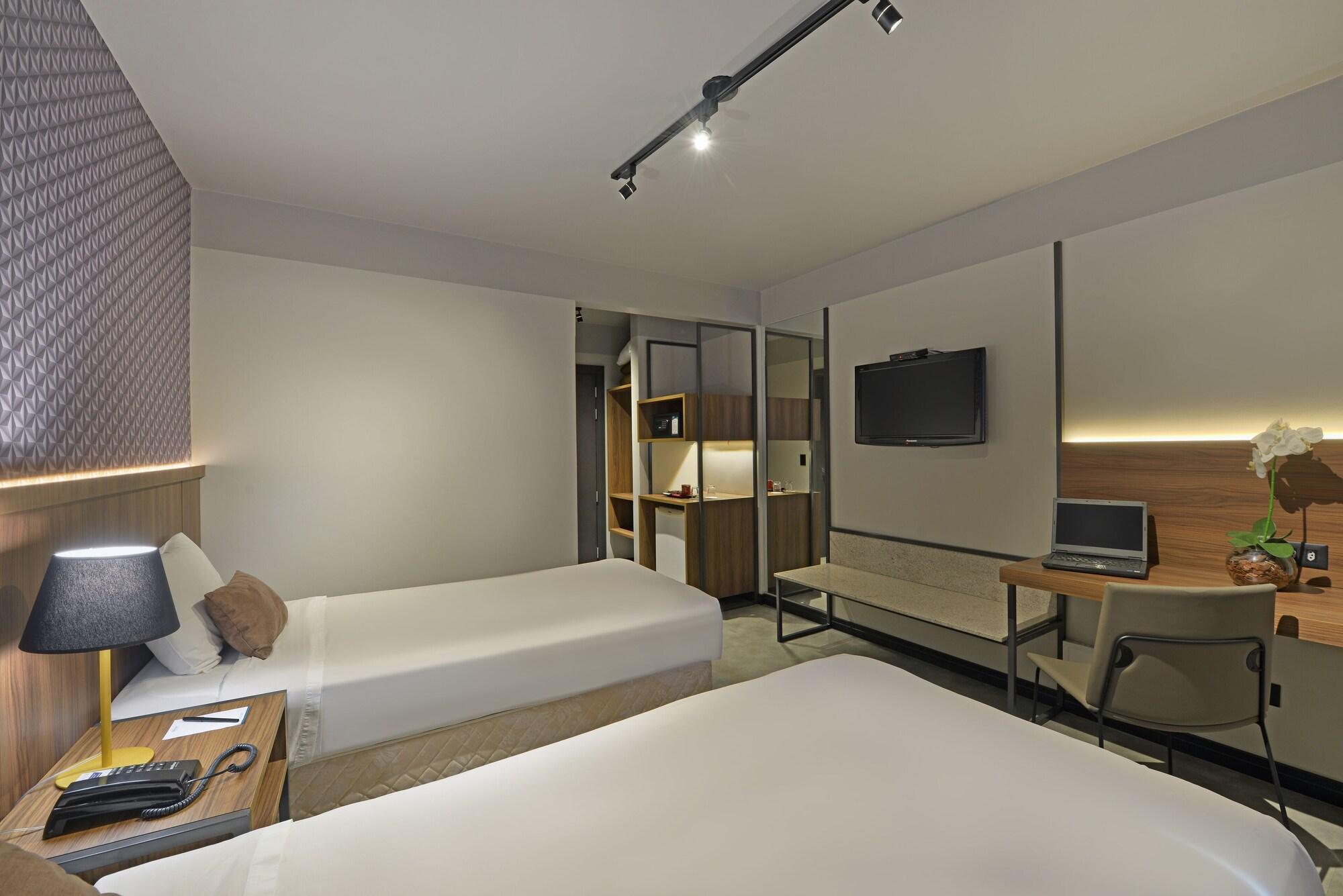 Hotel Deville Business مارينجا المظهر الخارجي الصورة