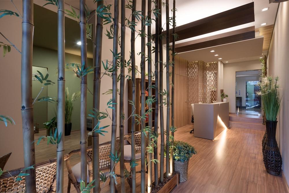 Hotel Deville Business مارينجا المظهر الخارجي الصورة